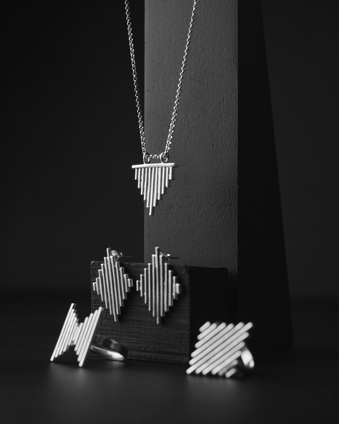 گردنبند یازده